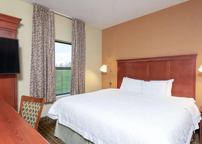 Hampton Inn & Suites Valparaiso